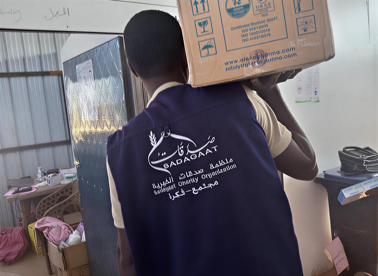 تقديم الدعم الصحي الطارئ للأسر النازحة من الفاشر إلى الدبة