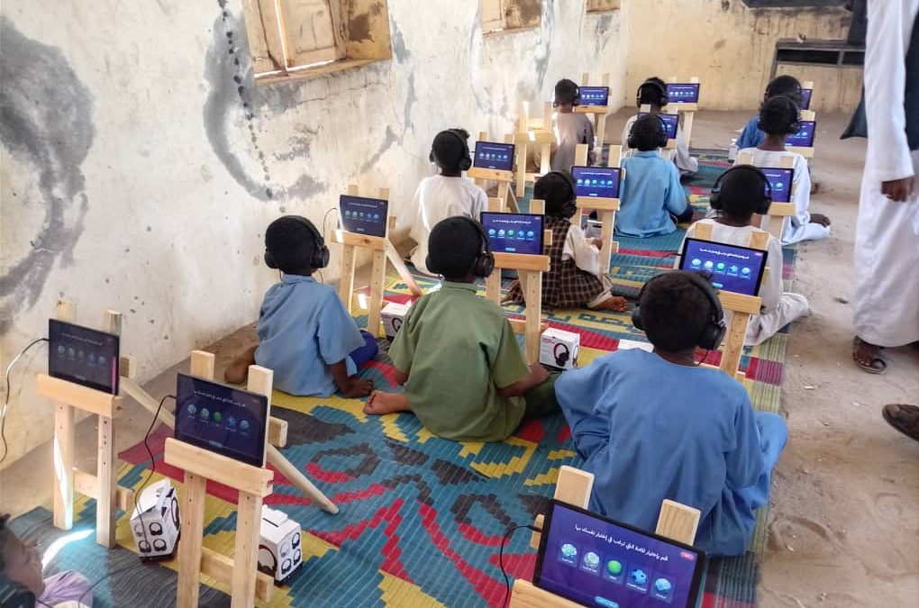منظمة صدقات الخيرية تفتتح 8 مراكز تعليم الكتروني بولاية القضارف